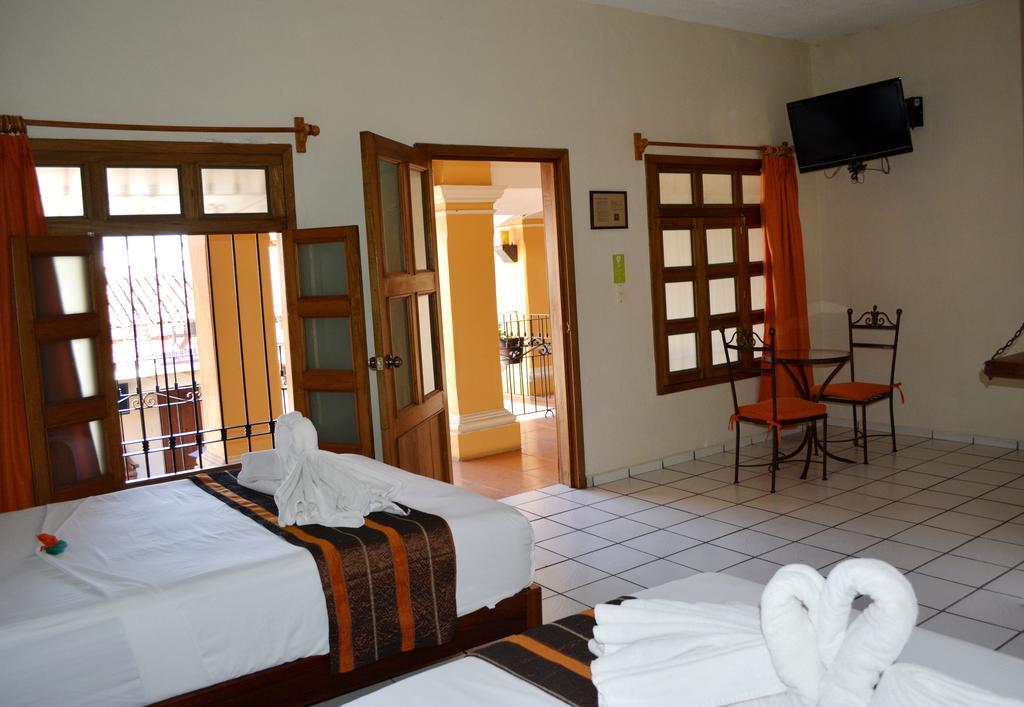 Hotel Aldama كوليما الغرفة الصورة
